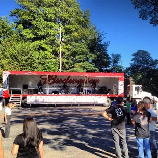 2013-09-22; The Band -Memphis Best Burger Fest @ Minglewood Hall, Memphis TN