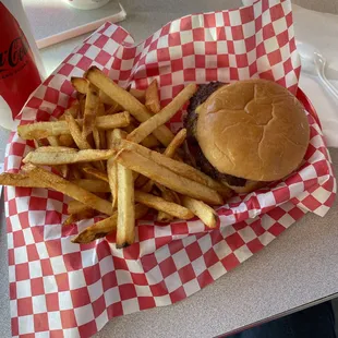 Single patty burger w/fries