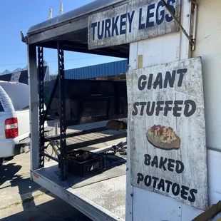 a sign for a restaurant