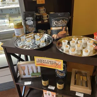 Dip &amp; cheese pack samples