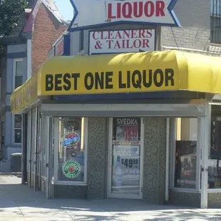 the front of a liquor shop