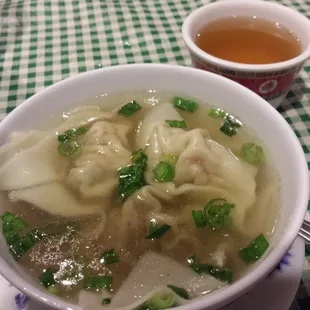 Pork won ton soup and green tea