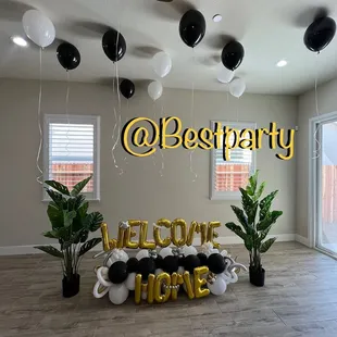 Welcome Home balloons