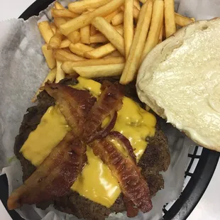 Bacon cheese burger