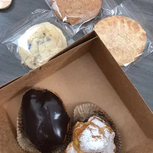 Eclairs