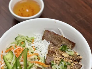 Huong Lan Sandwiches and Noodles