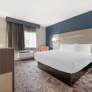 King Room (Standard and Accessible)