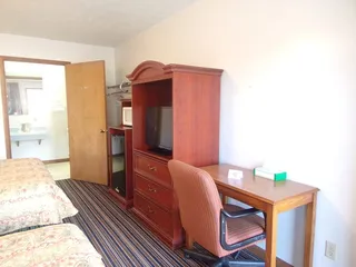 HuggyBearMotelWarren.us