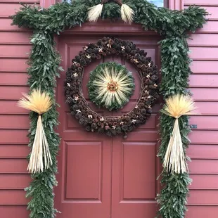 Holiday decorations in Colonial Williamsburg begin around Thanksgiving Day-January 1 and are extremely competitive with 4 award categories