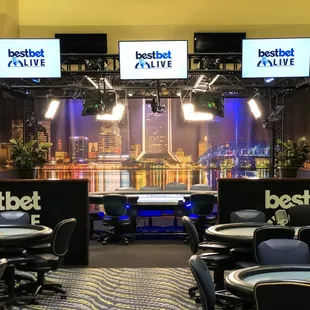 bestbetLIVE stage area