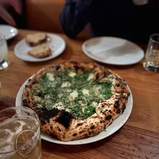 Gorgonzola pizza