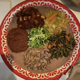 Lentils, fish, cabbage/potato/carrot, green beans, beef, and salad.