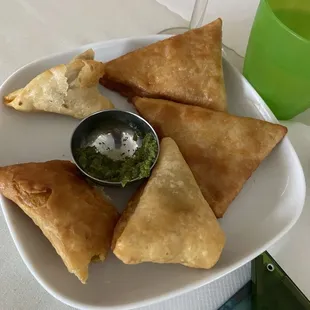 Veggie and lentil sambusa