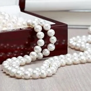 Lustrous Pearls