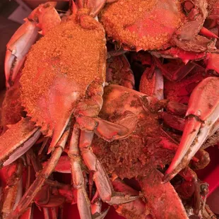 Large male crabs! So hearty.