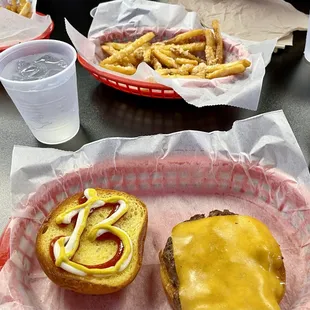 Cheddar Single Burger