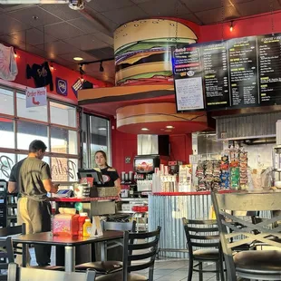 Great garage-like diner-esque ambiance..