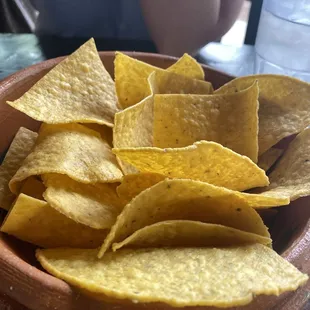 Fresh hot chips served generously with a really good salsa!