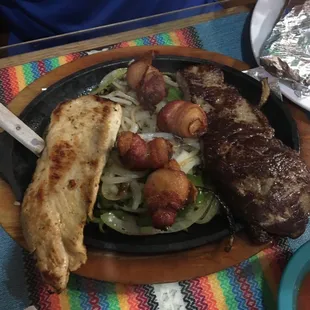 Los Compadres plate