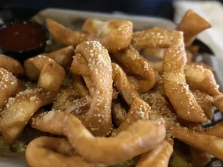 National Pizza Pub and Grille