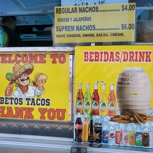 *Bebidas *Rice water *Nachos