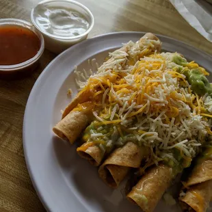 Rolled chicken tacos