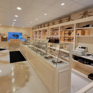 The remodel of the West View store is beautiful!