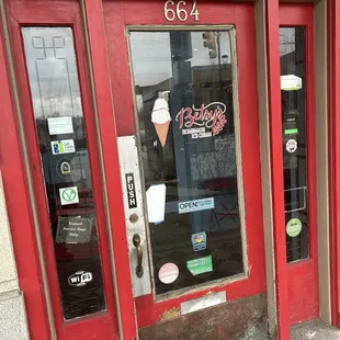 Is Betsy&apos;s closed?!?!?