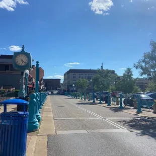 The strip that I mentioned that the ice cream place is located down from
