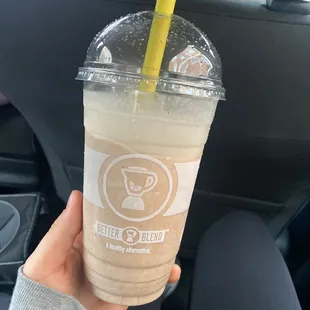 cinnamon roll shake!! so good!