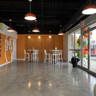 the inside of a fast food restaurant