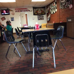 Down home burgers and shakes!