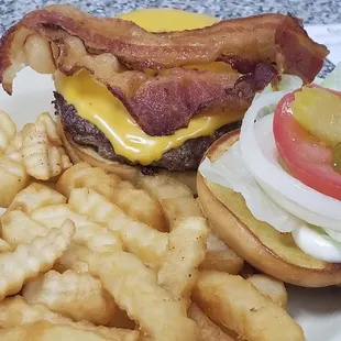 Bacon Cheeseburger &amp; fries