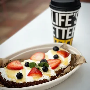 Fruit and Ricotta Toast The best drink (vanilla americano)