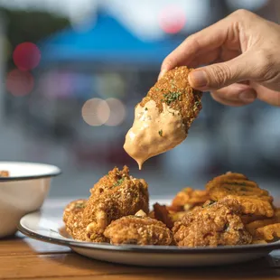 chicken wings, fried chicken wings, poultry, bbq chicken, chicken, chicken wings and fried chicken, food, bbq wings, fried chicken