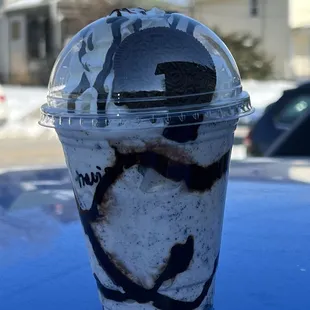 Cookies n&apos; Cream Shake