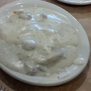 Betty's Famous Biscuits And Gravy