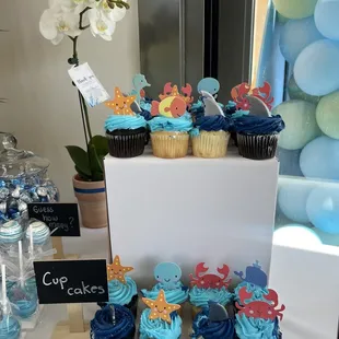 under the sea themed cupcakes