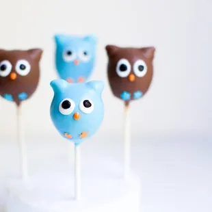 owl cake pops
