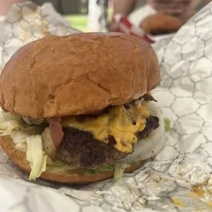 Bacon Deluxe with Cheese