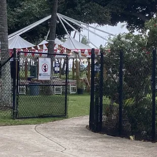 Wide open gate at 11 am, when we entered. Was fussed at to leave and then they reopened it at 11:10. Unprofessional all the way around