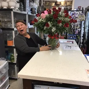 Awesome florist in her design