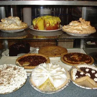 Excellent pie!! Try the sand pie!