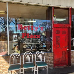 Entrance of Betty&apos;s. Humble appearance belies the very tasty cooking!