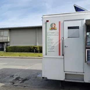 326 shaw is their prep kitchen, find them at 220 Harbor Way ssf