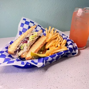 Daily Lunch Combo Deals!