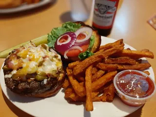 Teamz Restaurant & Bar