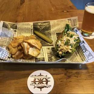 Amazing lobster roll