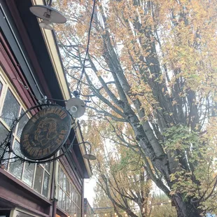 Storefront, still don&apos;t know how to pronounce this place...