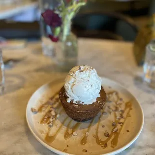 Sticky toffee